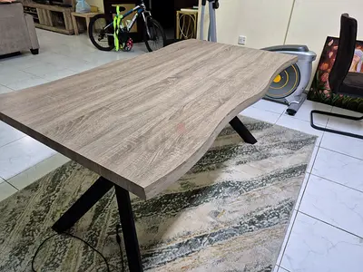 Solid Wood-Effect Dining Table with Curved Edge and Metal Legs ( small scratches)