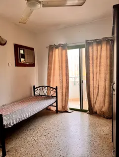 Executive bed space available in Karama