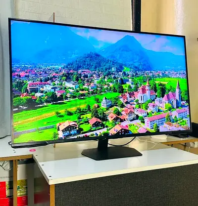 Samsung Odyssey Neo G7 43-inch is a flat, 4K UHD smart gaming monitor with a 144Hz refresh rate, 1ms