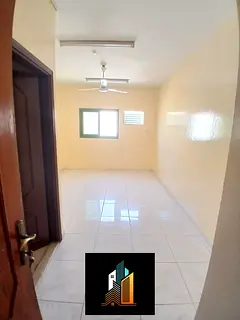 Neat and clean apartment, family building - Premium location with free parking