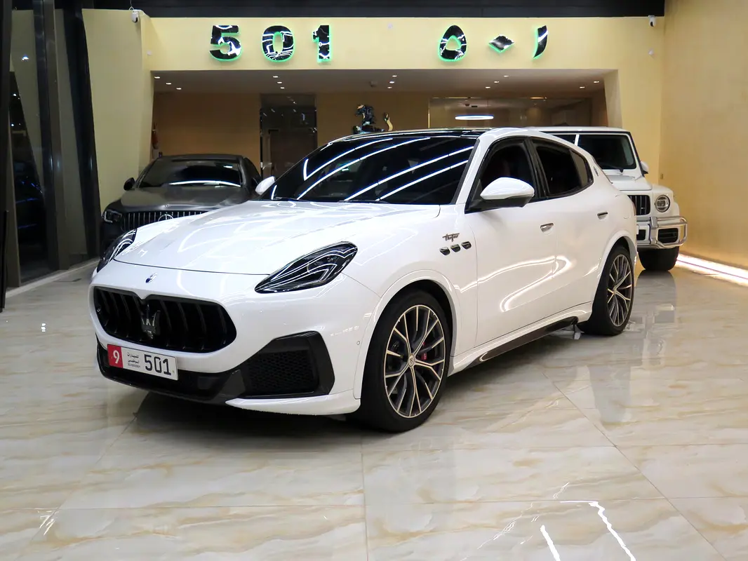 Maserati Grecale 2023 — photo 1 of 10