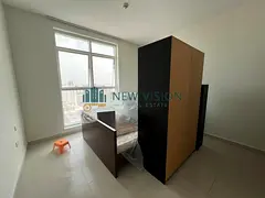 Two master bedrooms with landlord-paid contract attestation, free parking, balcony, open view, flexi