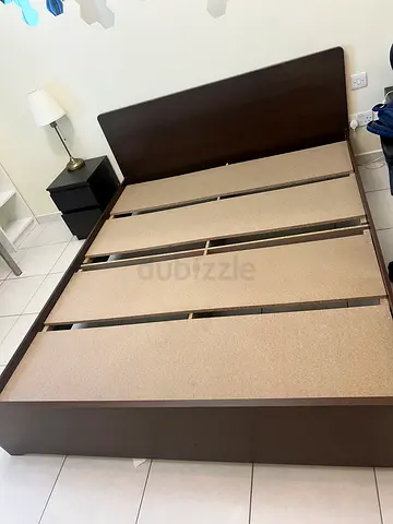 Queen size bed 150x200 with 2 side drawers