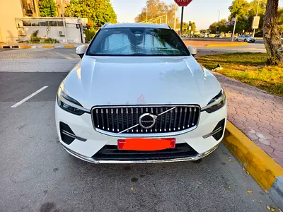 Pristine Volvo XC60 B5 Inscription 2023 - Luxury  Safety