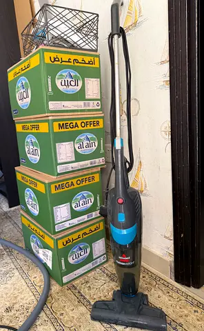 Lightweight Bissell Stick Vacuum - Good Working Condition