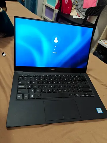 Dell Core i7 Laptop with Slim Bezel Display