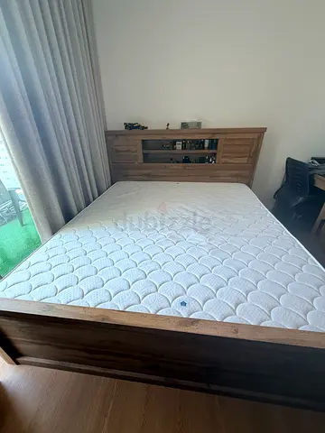 King size bed set and desk