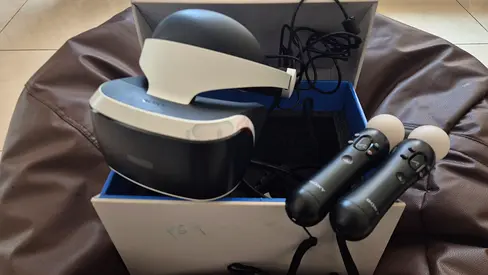 SONY PlayStation VR (original) with PS Move controllers (full set) and Game Discs