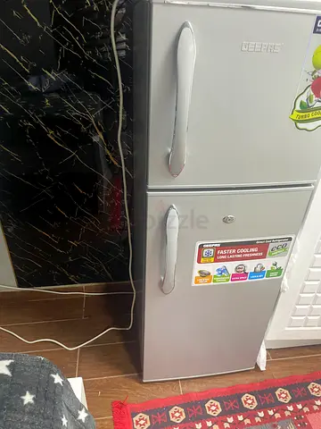 Geepas direct cool fridge
