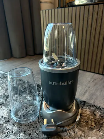 NutriBullet Personal Blender with Two Cups - Good Condition