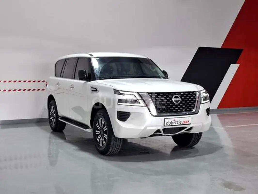 Nissan Patrol 2024 — photo 1 of 20