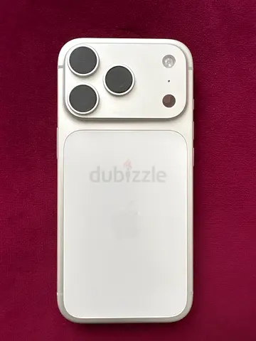 White iPhone 17 Pro - Good Condition, 512GB (Silver/White)