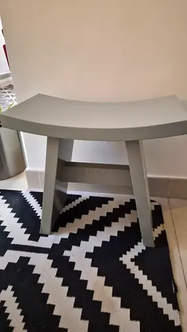 Grey gloss stool