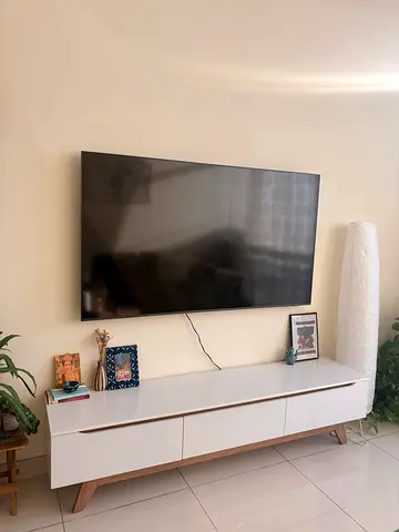 Samsung 65 inch QLED 4K Smart TV