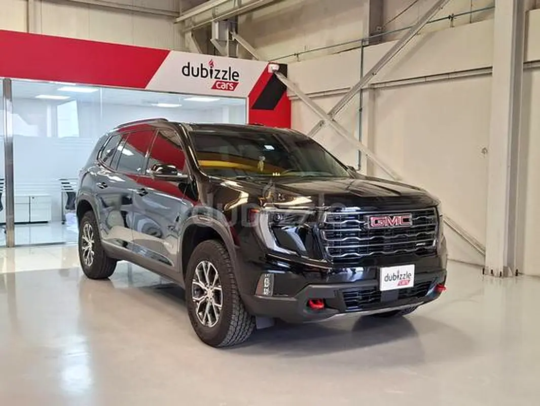 GMC Acadia 2024 — photo 1 of 12