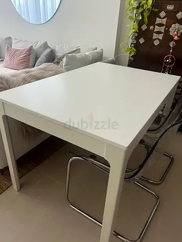 Extendable white table for sale