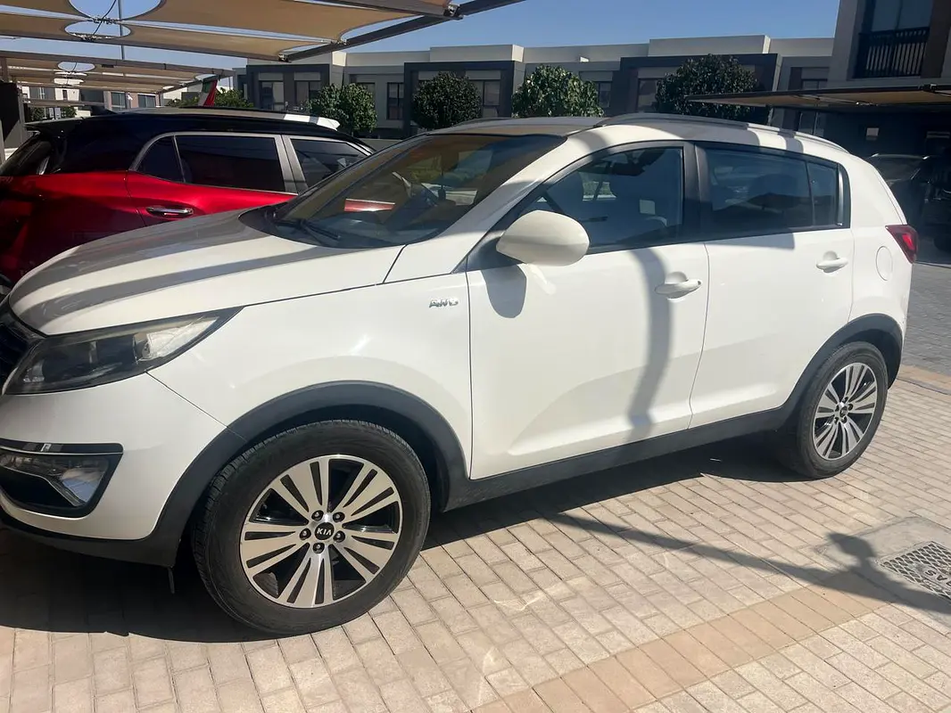 Kia Sportage 2016 — photo 1 of 7