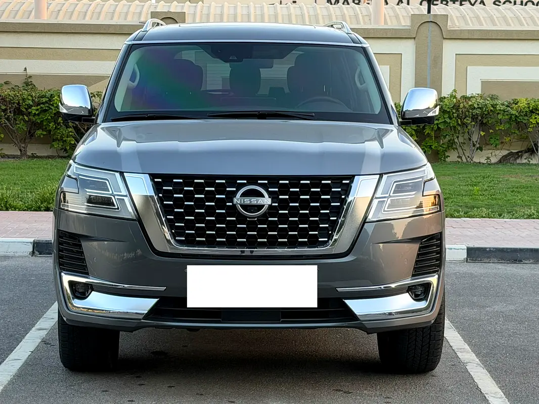 Nissan Patrol 2024 — photo 1 of 20