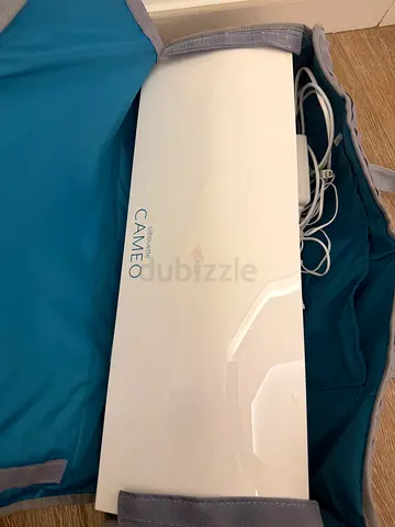 Silhouette Cameo Cutting Machine - Excellent Condition