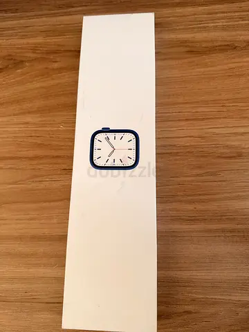 Apple Watch Series 7 45mm in Midnight