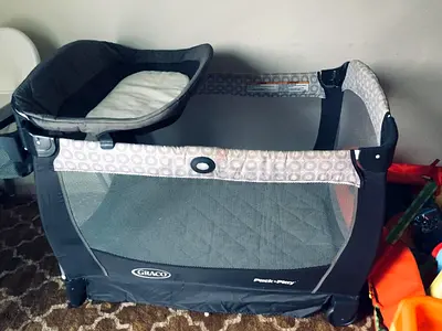 Graco Pack n Play Portable Playard with Changing Station