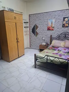 Fully furnished room in Bur Dubai near Burjuman metro station