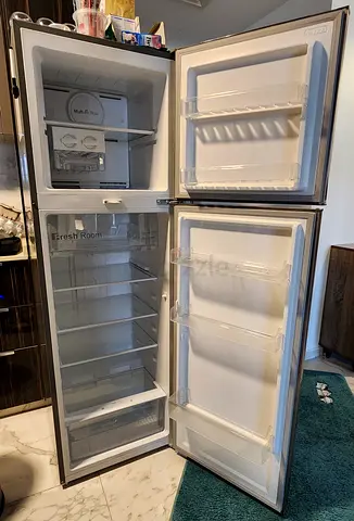 Westpoint Refrigerator (Model WNN-3518.E) - 251L