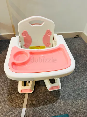 Baby chair for eating - Move out Sale - safety belts - 3 level height - removable tray