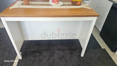 Modern Wooden Top Bar Table with White Frame