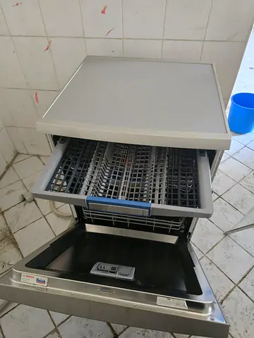 Used Bosch Built-in Dishwasher in Good Working Condition