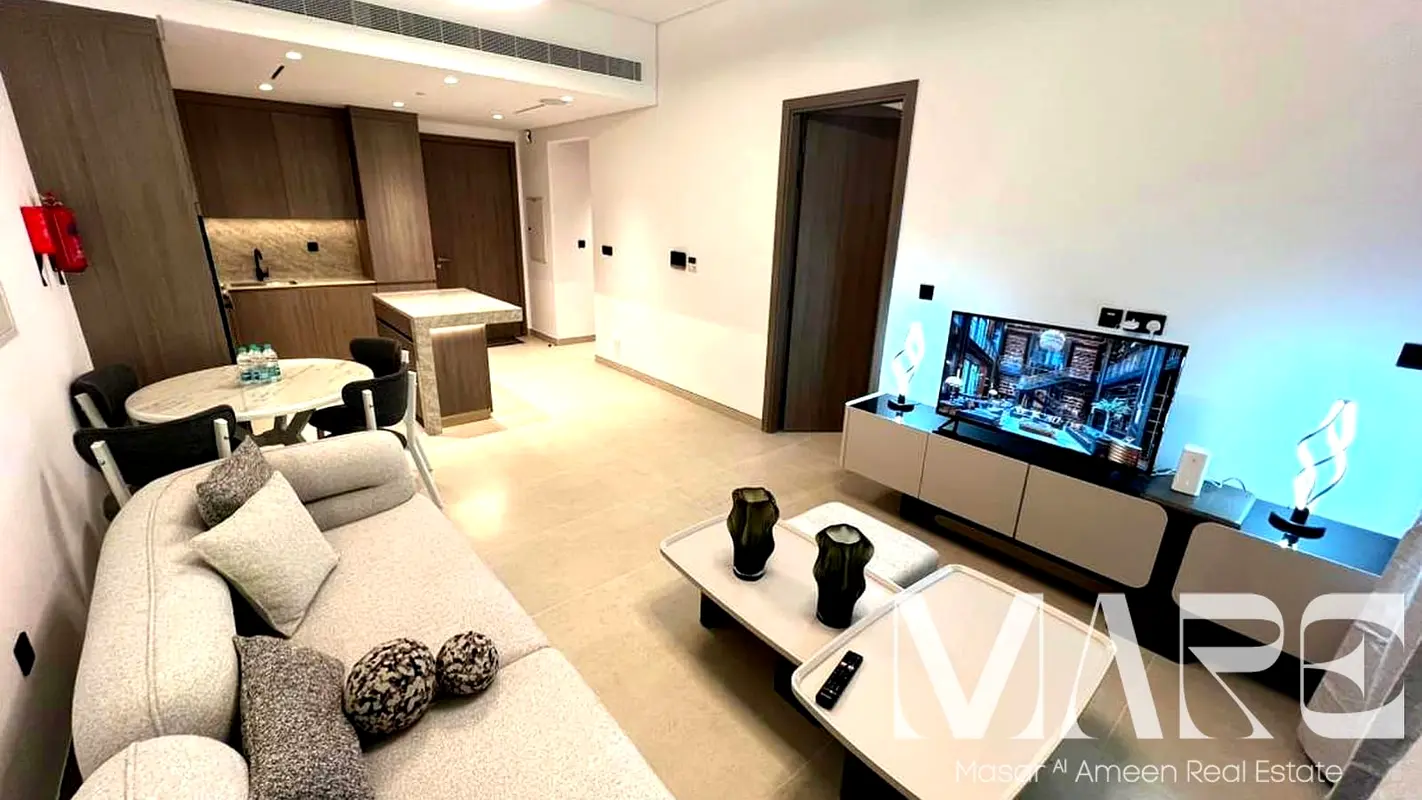 Fully Furnished |1BR + Study | Near to OP