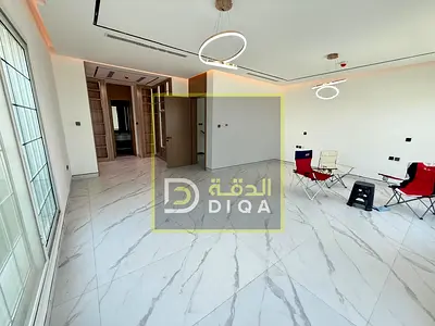 للبيع فيلا في منطقة الحوشي قريبة من شارع مليحة وشارع الامارات
