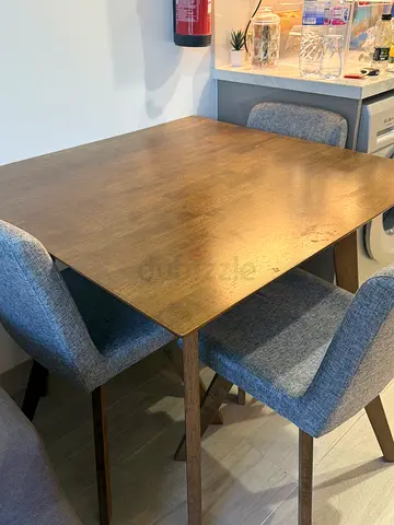 Dining table with chairs for sale