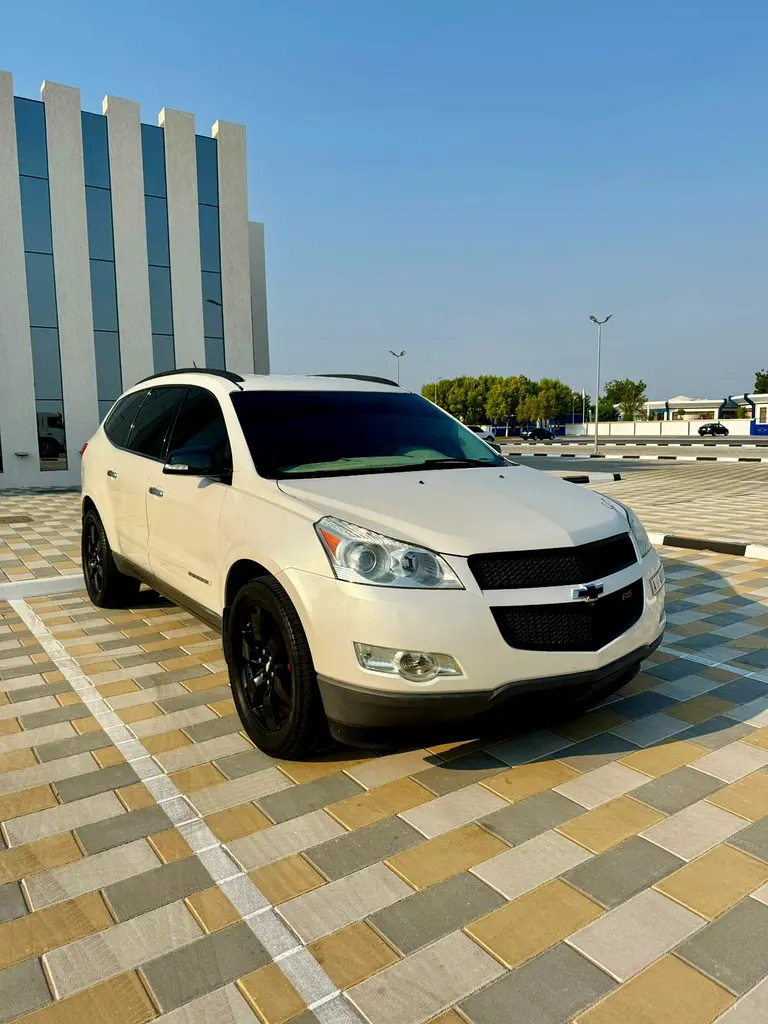 Chevrolet Traverse 2012 — photo 1 of 6