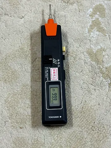 Digital Non-Contact Voltage Tester / Pen Multimeter - Working Condition