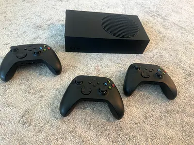 Xbox Series S with 3 Controllers - Good Working Condition with fifa 26