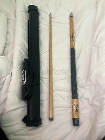 2-piece Maple Billiard Cue with Carry Case - Good Condition