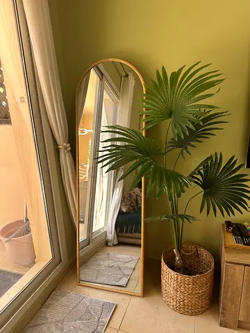 wall mirror