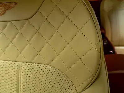 صورة 12 لـ 2016 Bentley BENTAYGA