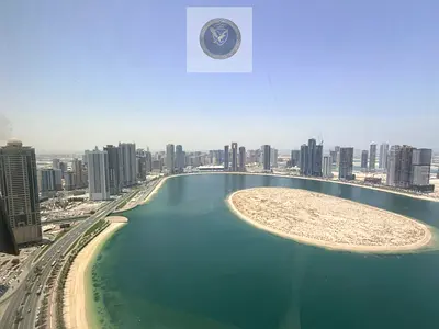 ثلاث غرف وصاله  للايجارالسنوى فى الخان  بإمارة الشارقه جيم مسبح 2باركن مجانى غرفه خادمه  غرفه ماستر  اطلالات بحريه على كورنش الخان