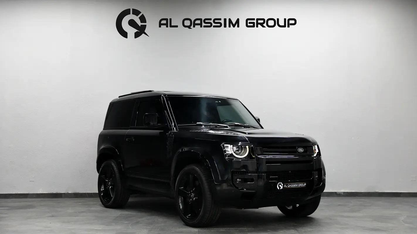Land Rover Defender 2023 — photo 1 of 15