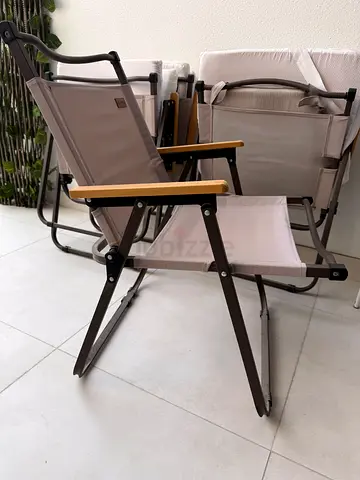 Foldable outdoor camping director chairs with wooden armrests — set of 4