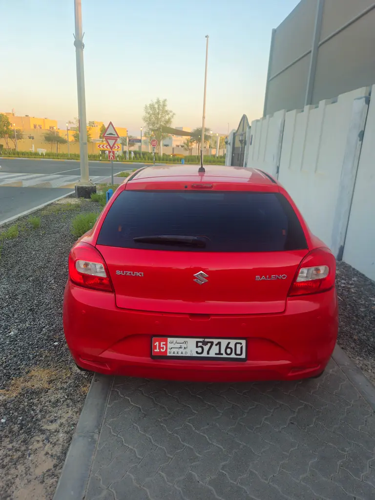 Suzuki Baleno 2017 — photo 1 of 3