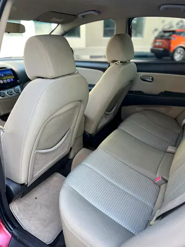 صورة 8 لـ 2010 Hyundai ELANTRA