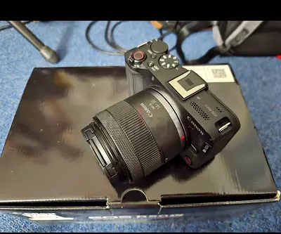 Canon EOS R50V mirrorless camera with rfs 14-30mmlens - good condition