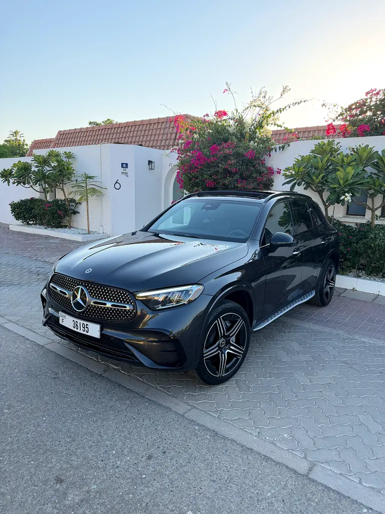 Mercedes-Benz GLC-Class 2023 — photo 1 of 18