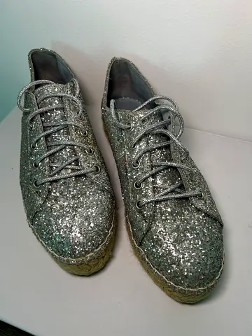 Shoes size 38