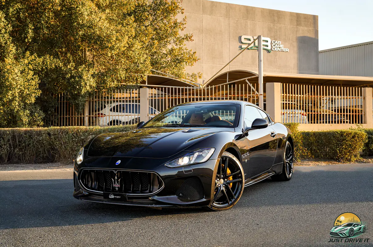 Maserati GranTurismo 2018 — photo 1 of 20