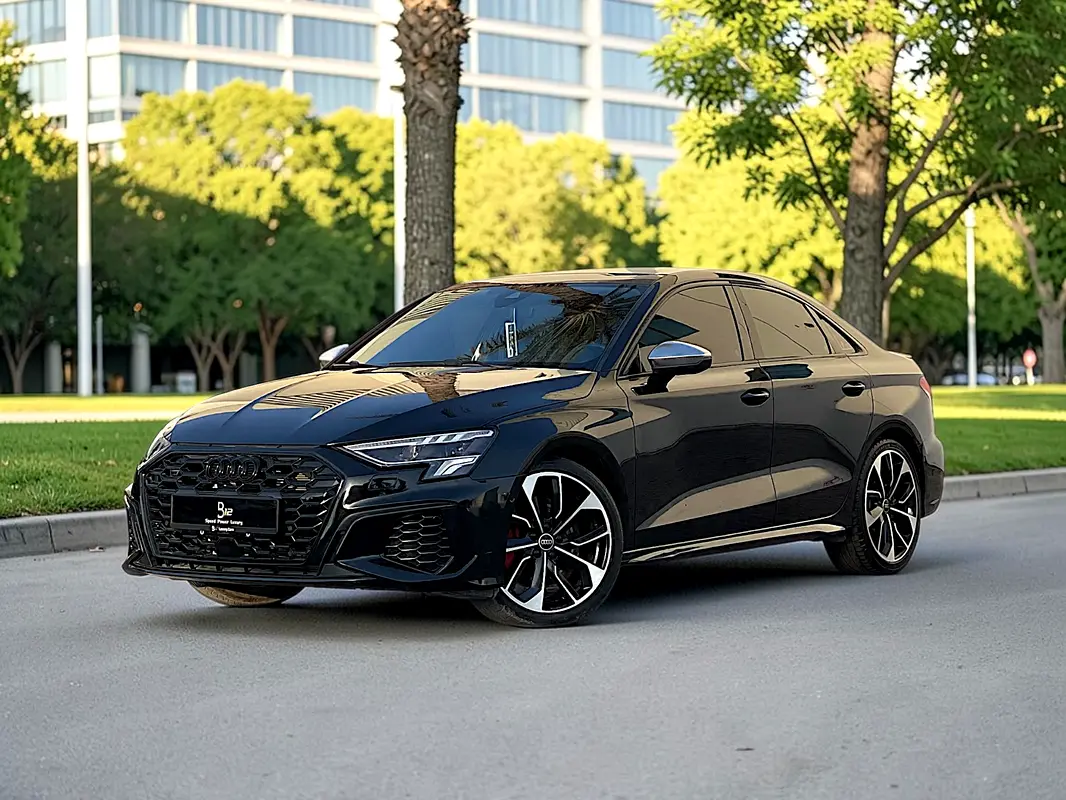Audi S3 2024 — photo 1 of 20