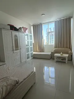 Bedspace available for executive female at Sharjah/Dubai border